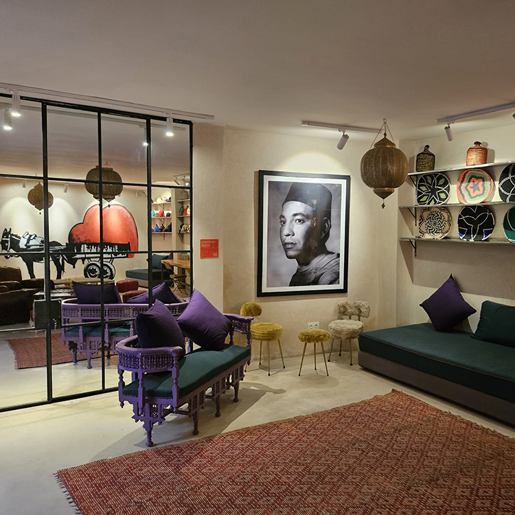 general info 2 private room from outside